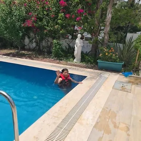 Babacim Havuzlu Saunali * טורגוטריס