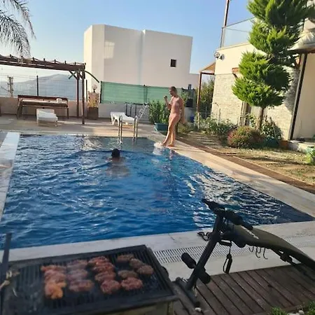 Villa Babacim Havuzlu Saunali *